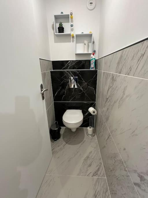 L Appartement Des Parcs Nantais Saint-Herblain Exterior foto